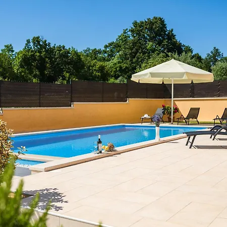 Villa Dido Nini Cere